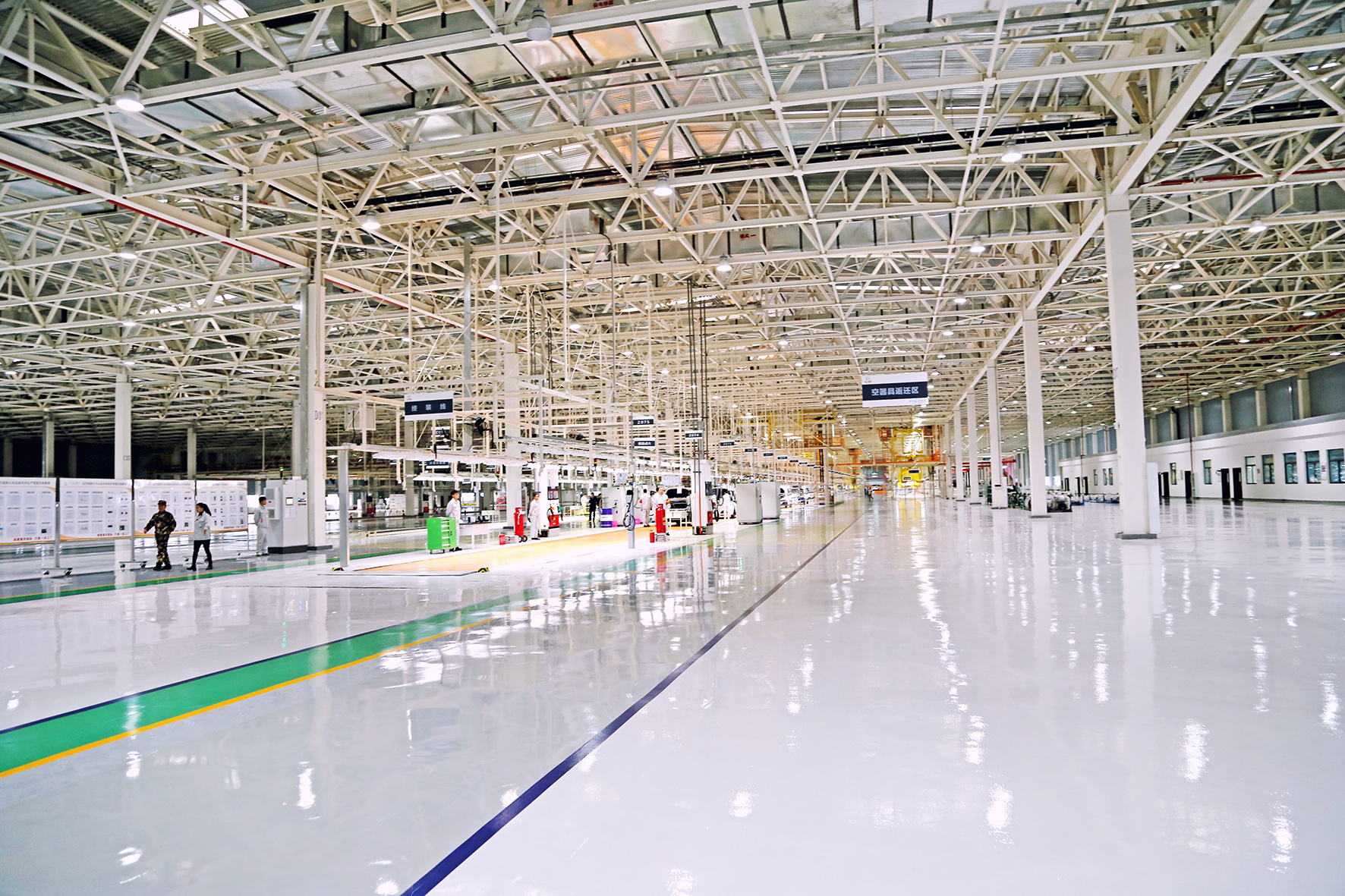 北汽云南瑞麗汽車(chē)公司總裝車(chē)間