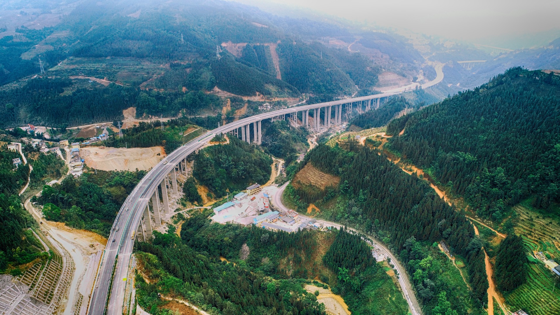 云南蒙屏高速-那打邑1號、那打邑2號橋