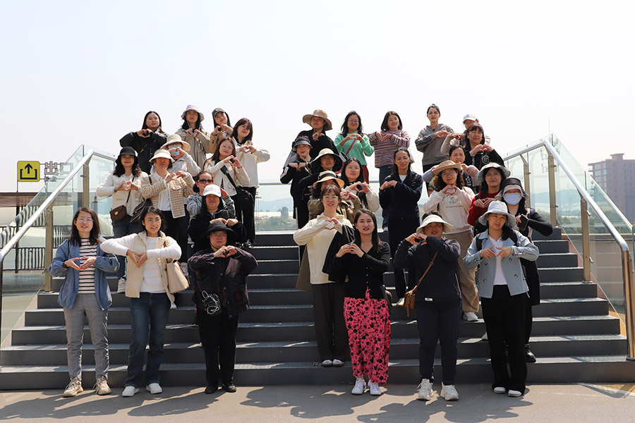 暢享春游 融入自然 公司組織開展“三八”婦女節(jié)主題活動