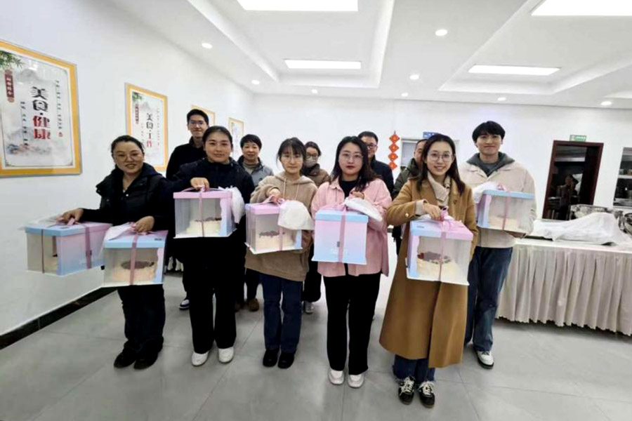 公司推出自制職工生日蛋糕傳遞溫情關(guān)懷